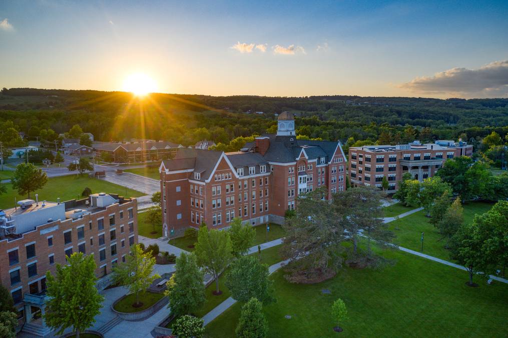 Keuka College is a 2022 Best College - Trường Quốc tế - ĐHQGHN